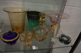 Decorative glassware to include an Art Deco style decanter and five glasses.