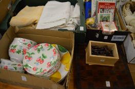 Miscellaneous items to include a chess board and pieces.