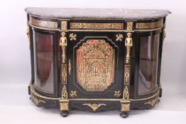 A GOOD BOULLE CREDENZA with veined marble top, single frieze drawer over a panel door with glass