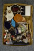 Miscellaneous collectables, jewellery etc.