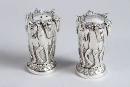 HORSE SALT AND PEPPERS.