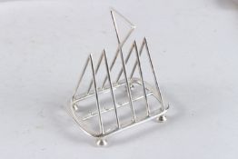 A SMALL CHRISTOPHER DRESSER DESIGN PLATED TOAST RACK
