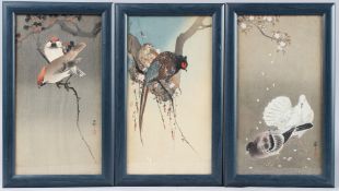 JAPANESE SCHOOL Set of three coloured prints of birds, printed signature, 33.5cm x 18cm