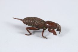 A JAPANESE OKIMONO BRONZE LOCUST. 2.5ins long.