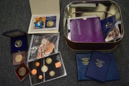 Various Commemorative and collectors coins.