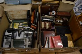 Quantity of gentlemans wallets, address books and other associated items.