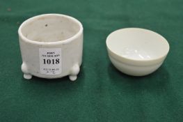 Two Chinese blanc de chine small bowls.