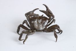 A JAPANESE ARTICULATED BRONZE CRAB. 4ins long.