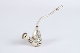 A CHINESE WHITE METAL SMOKING PIPE.
