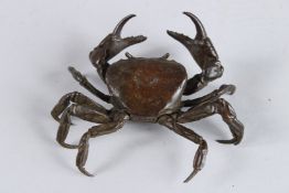 AN ARTICULATED BRONZE CRAB. 4ins wide.