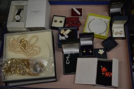 A quantity of boxed bijouterie.