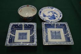 A group of small Chinese porcelain items to include a tea bowl.