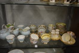 Decorative teaware to include trios etc.