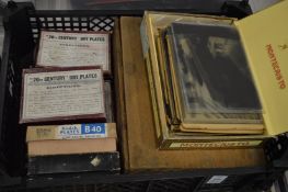 Quantity of camera plates.