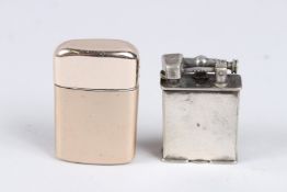 A PARKER BEACON LIGHTER AND A RONSON LIGHTER (2).