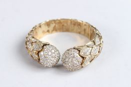 A KENNETH LANE VINTAGE GEM SET AND ENAMEL BRACELET. 2.5ins.