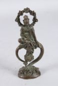 A SMALL CHINESE BRONZE DEITY.