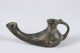 A RARE ROMAN BRONZE OIL LAMP. 6ins long x 2.5ins high.