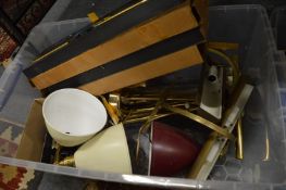 Quantity of picture lights etc.