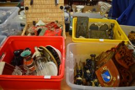 Miscellaneous collectables.