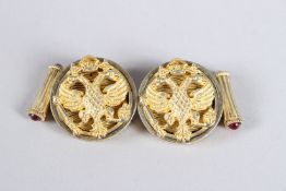 A GOOD PAIR OF RUSSIAN SILVER EAGLE CUFFLINKS.