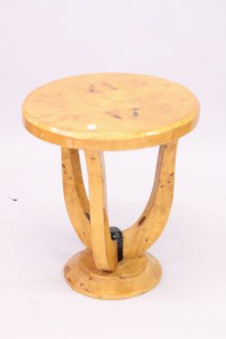 FINE ANTIQUES & COLLECTABLES