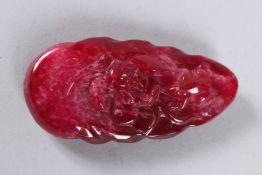 A CHINESE PINK TOURMALINE FROG PENDANT.