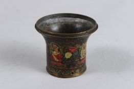 A SMALL 19TH CENTURY PERSIAN QAJAR POLYCHROME ENAMELLED CHALICE CUP. 2.5ins high.