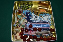 A quantity of bijouterie etc.