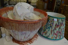 Quantity of lamp shades.