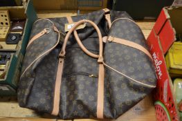 A holdall.
