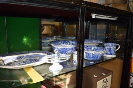 Quantity of blue and white to include bowls, large mug etc.