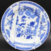 A BOW BLUE AND WHITE PLATE, Circa 1750-1752. 8.5ins diameter.