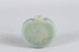 A CHINESE JADE SNUFF BOTTLE