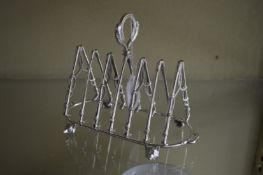 A fox hunting style toast rack.