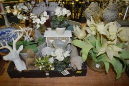 Quantity of decorative items.