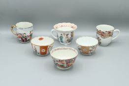 A MIXED LOT OF SIX PIECES OF CHINESE EXPORT PORCELAIN comprising three cups and three bowls.