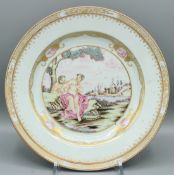 A SUPERB CHINESE EXPORT EN GRISAILLE CIRCULAR PLATE. 9ins diameter. Mythological scene with a