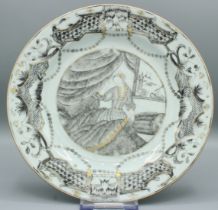 A FINE CHINESE EXPORT EN GRISAILLE CIRCULAR PLATE. 9ins diameter. LADY HAMILTON. Circa 1740.