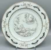 A VERY GOOD CHINESE EXPORT EN GRISAILLE PLATE. 9ins diameter. European scene of lovers. Circa 1740.