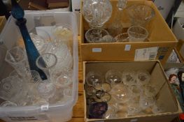 Quantity of glassware.