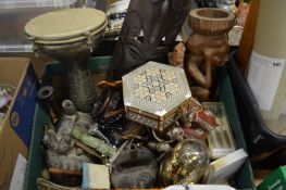 Miscellaneous collectables.