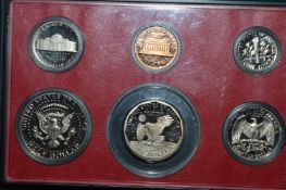 A USA proof set.