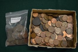 A quantity of farthings and half pennies.