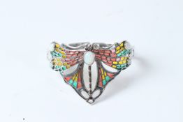A SILVER PLIQUE ENAMEL DRAGONFLY BRACELET.