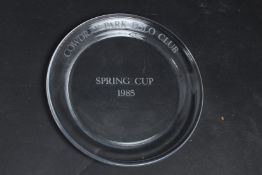 COWDRAY PARK ROYAL POLO CLUB SPRING CUP 1985 GLASS PLATE. 22cms diameter.
