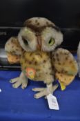 A Steiff owl 'Wittie'.