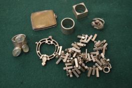 A group of silver jewellery.
