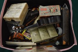 Miscellaneous collectables.