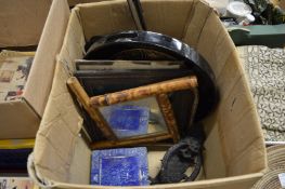 Miscellaneous collectables.